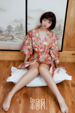 性感美女翘臀部